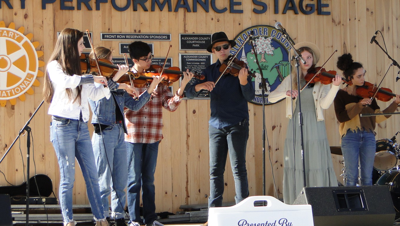 Studio 3 Fiddle Club