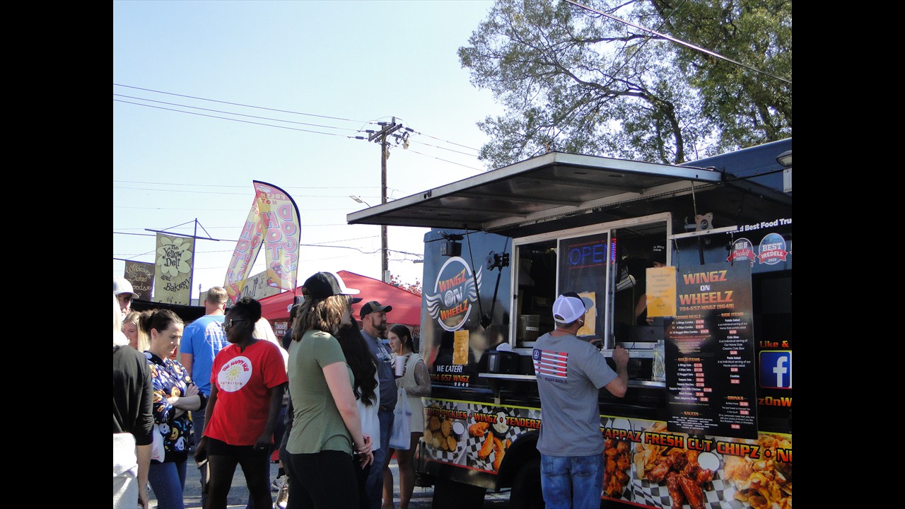 SO many food choices with so many vendors!